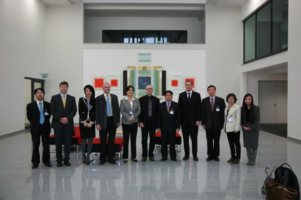 j9����վ�����й����ٷ���վ