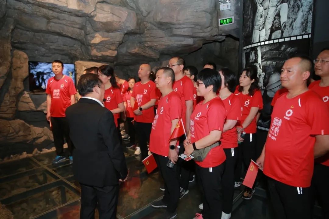 j9����վ�����й����ٷ���վ