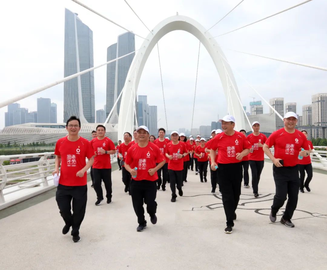 j9����վ�����й����ٷ���վ