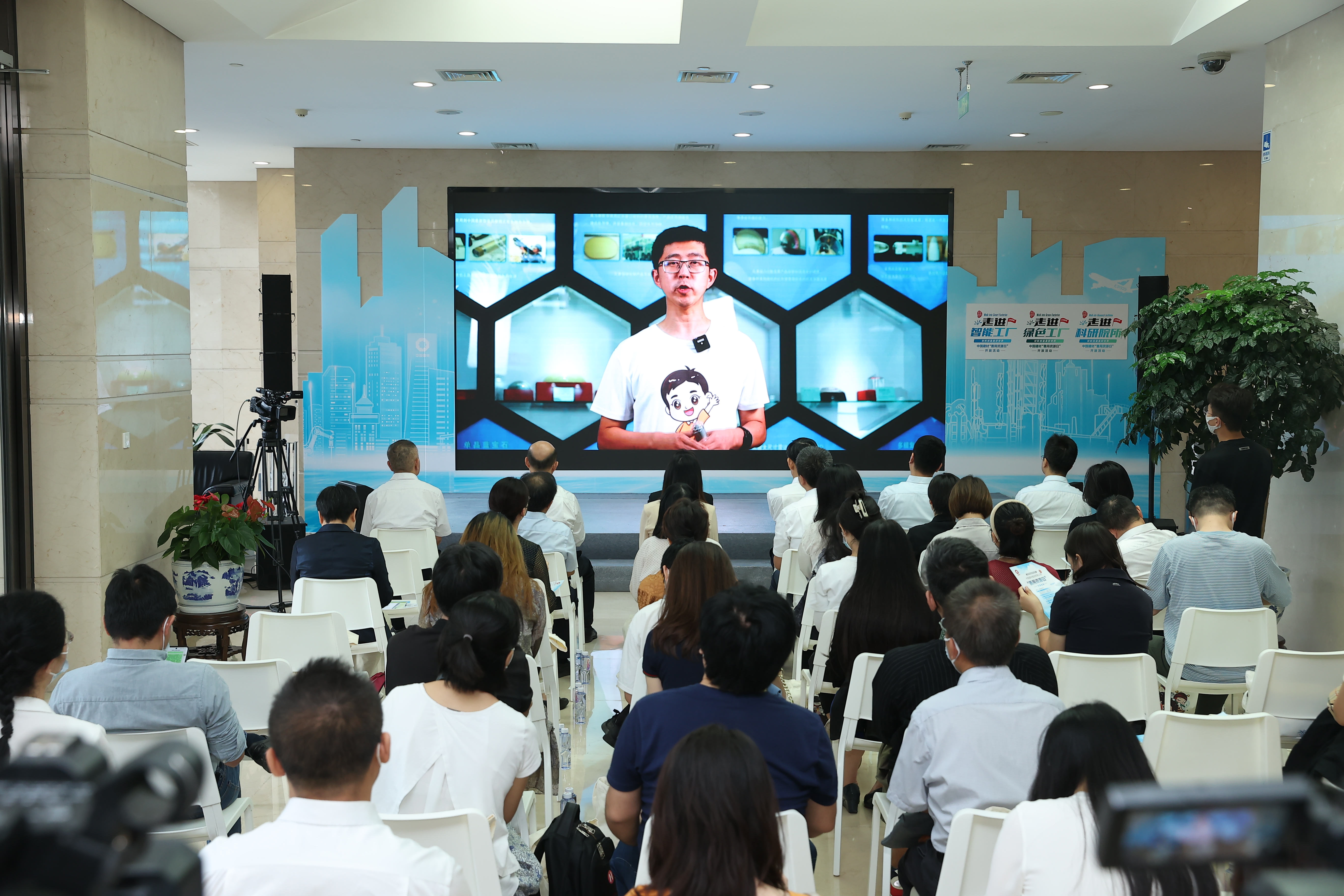 j9����վ�����й����ٷ���վ