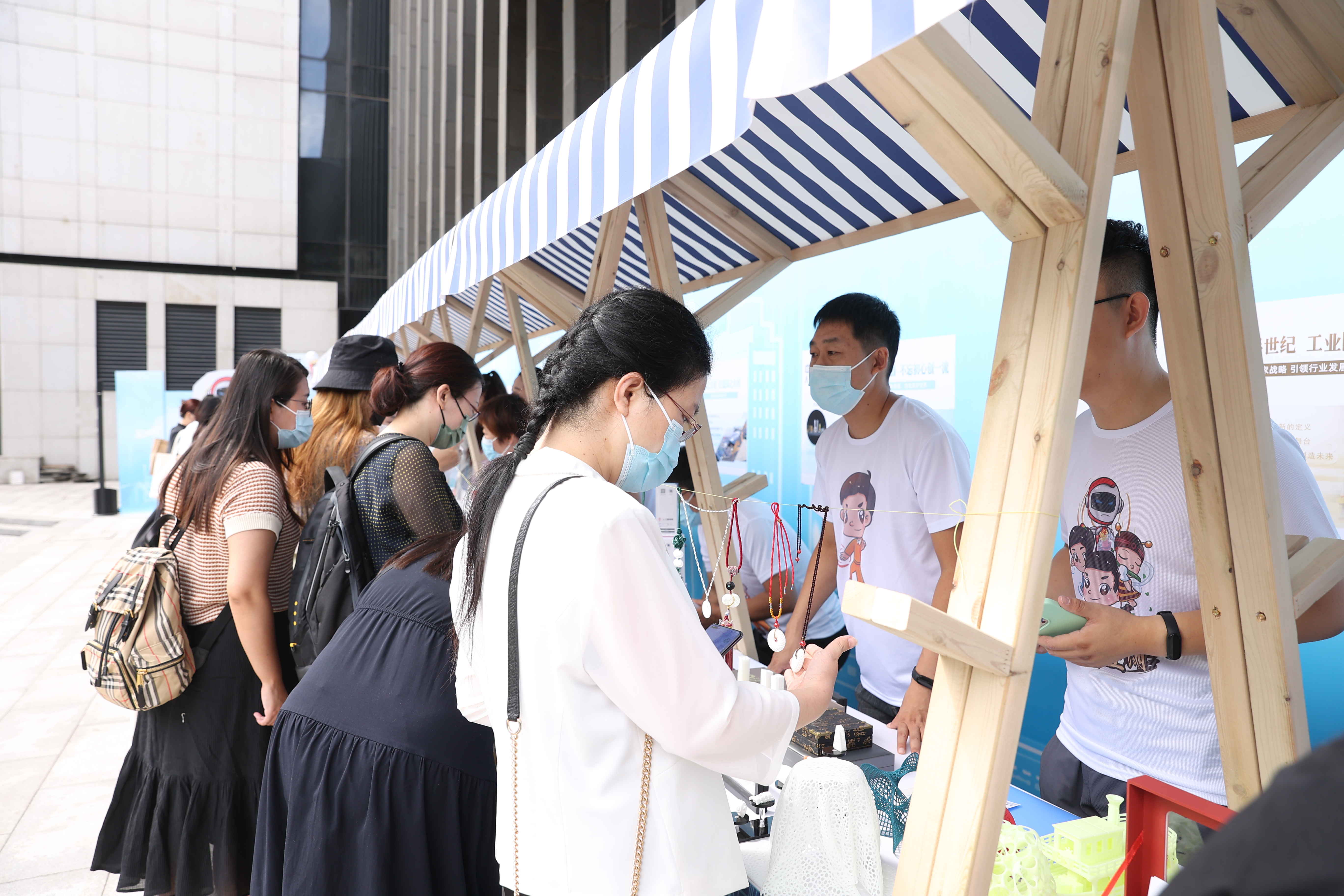 j9����վ�����й����ٷ���վ