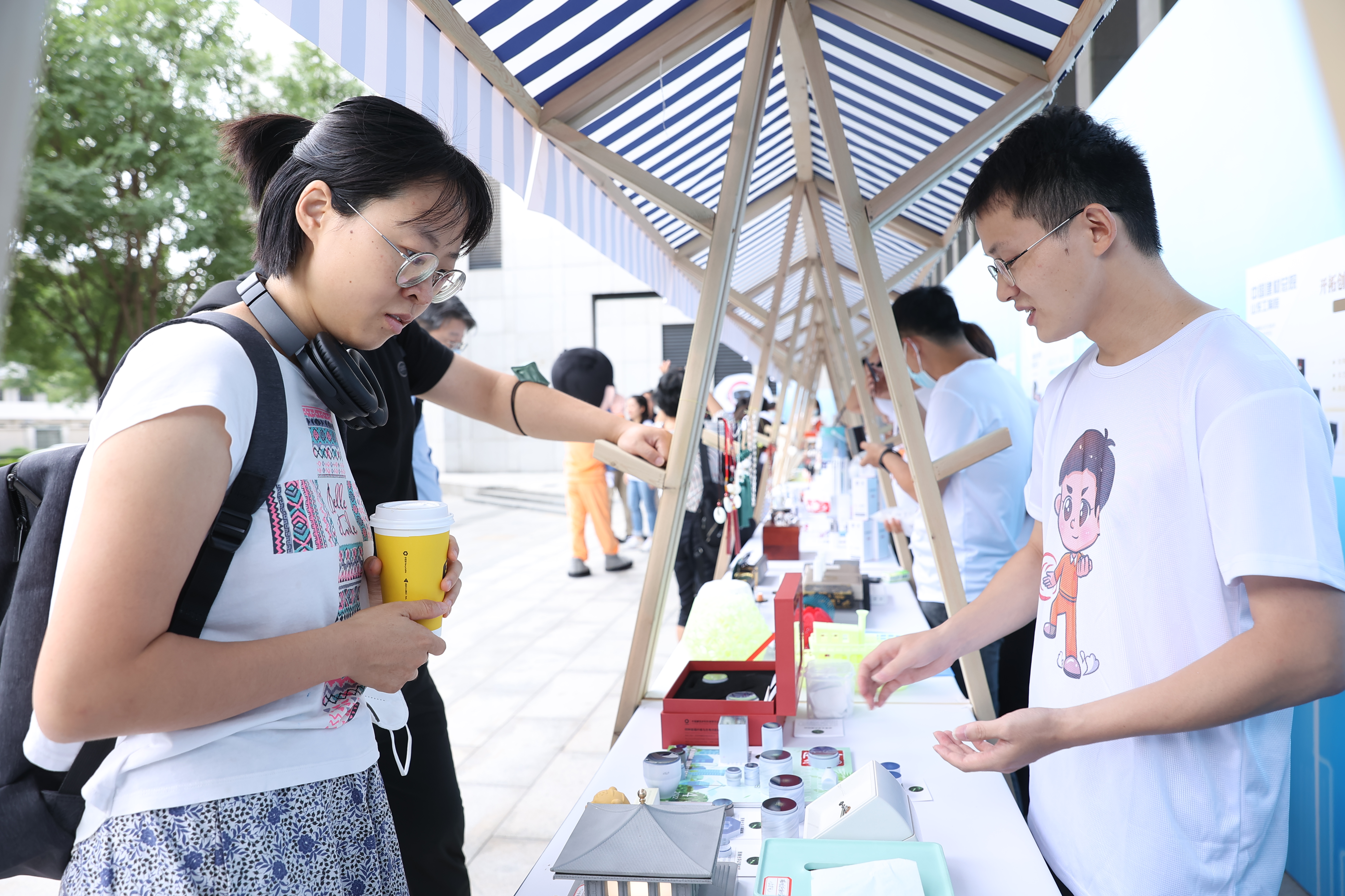 j9����վ�����й����ٷ���վ