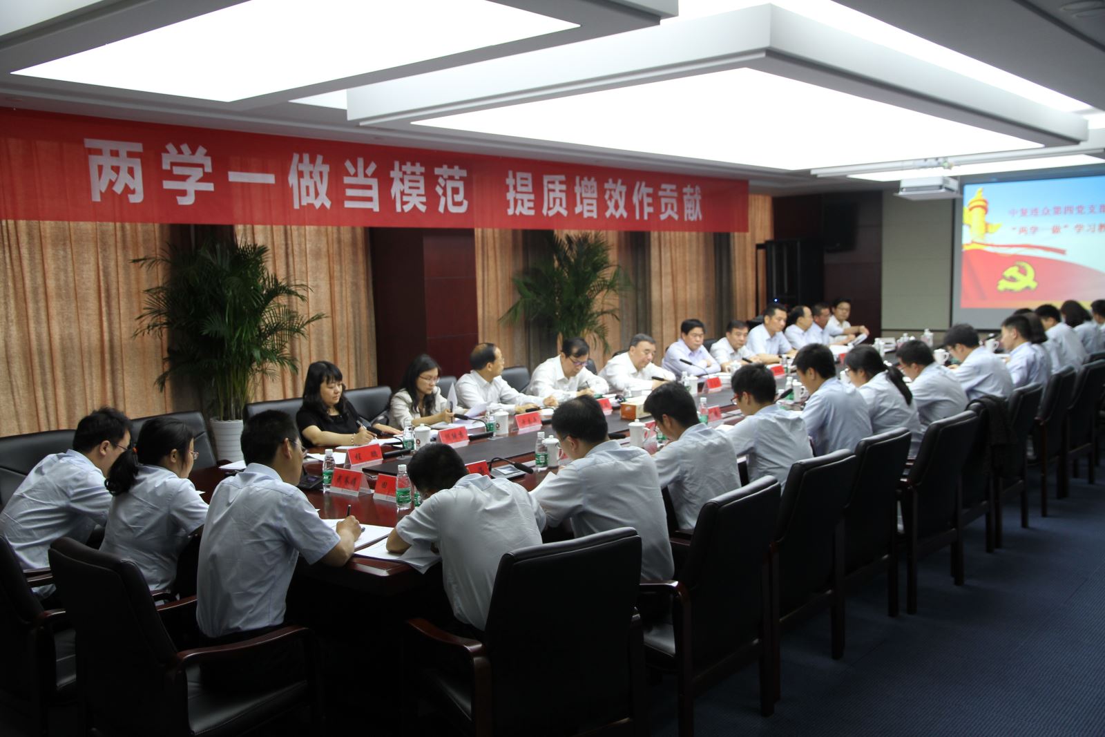 j9����վ�����й����ٷ���վ