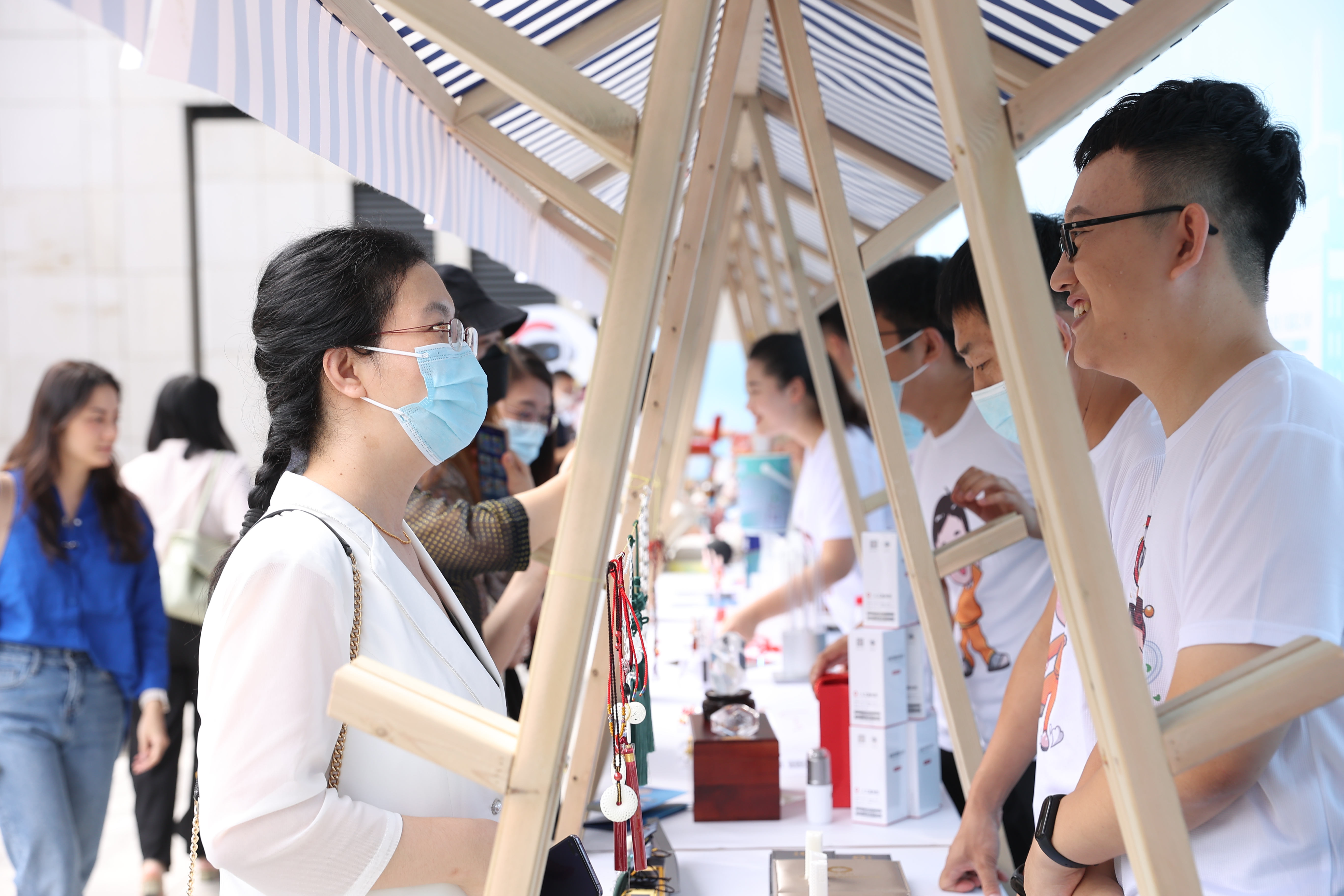 j9����վ�����й����ٷ���վ