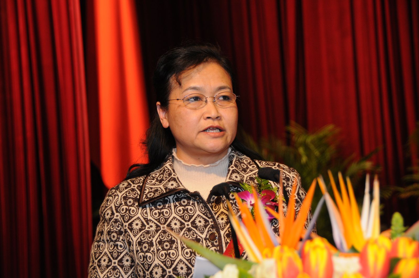 j9����վ�����й����ٷ���վ