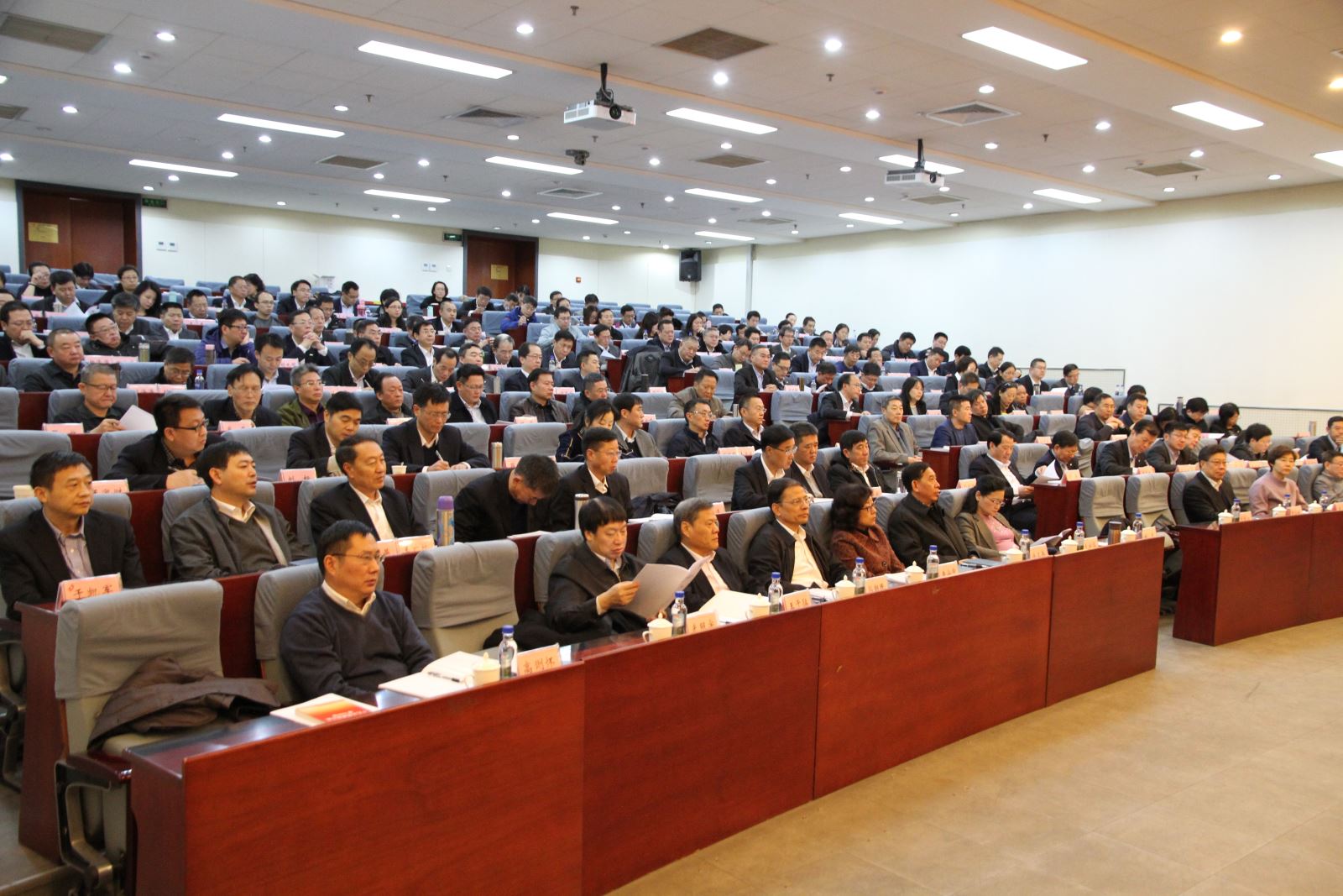 j9����վ�����й����ٷ���վ