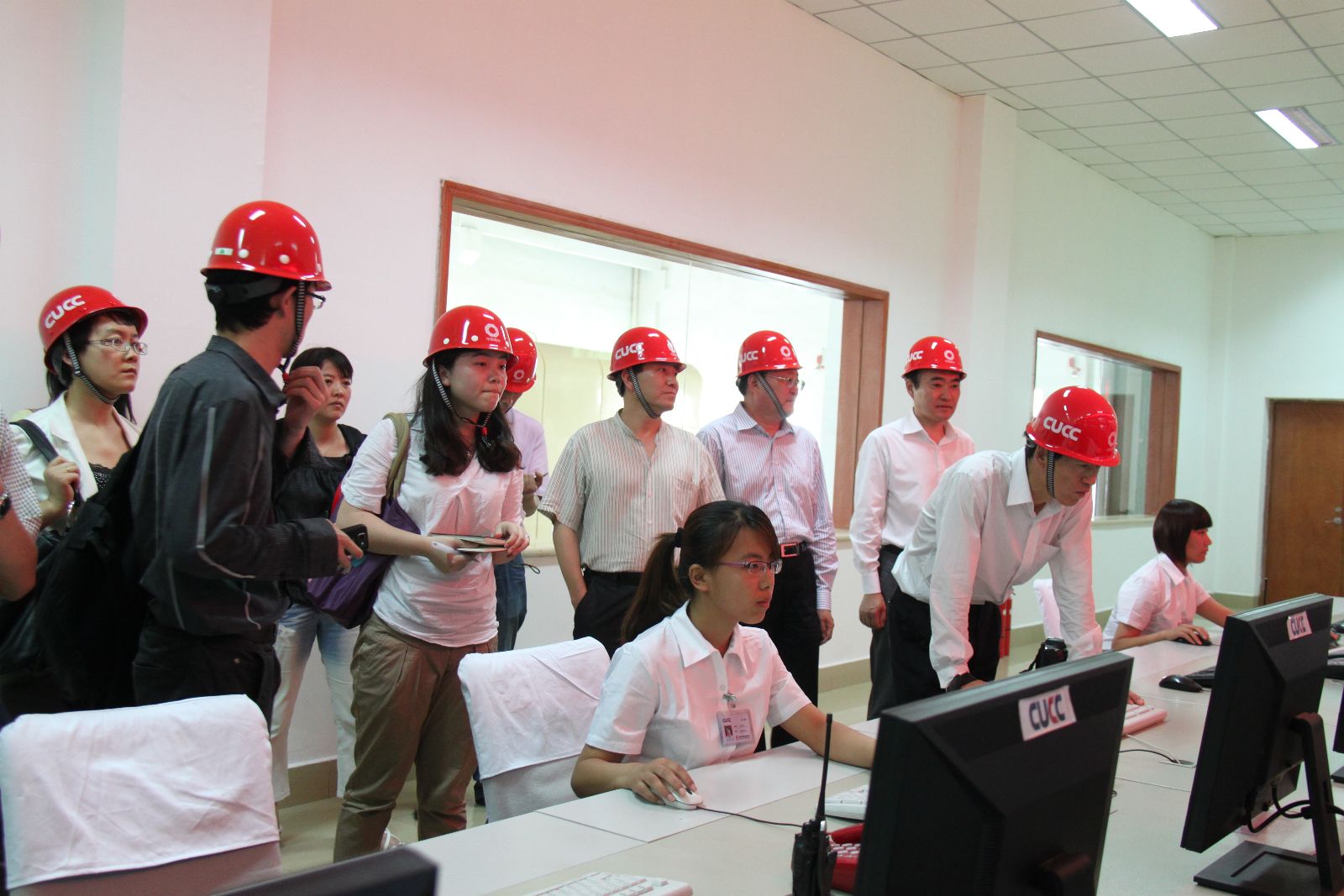 j9����վ�����й����ٷ���վ