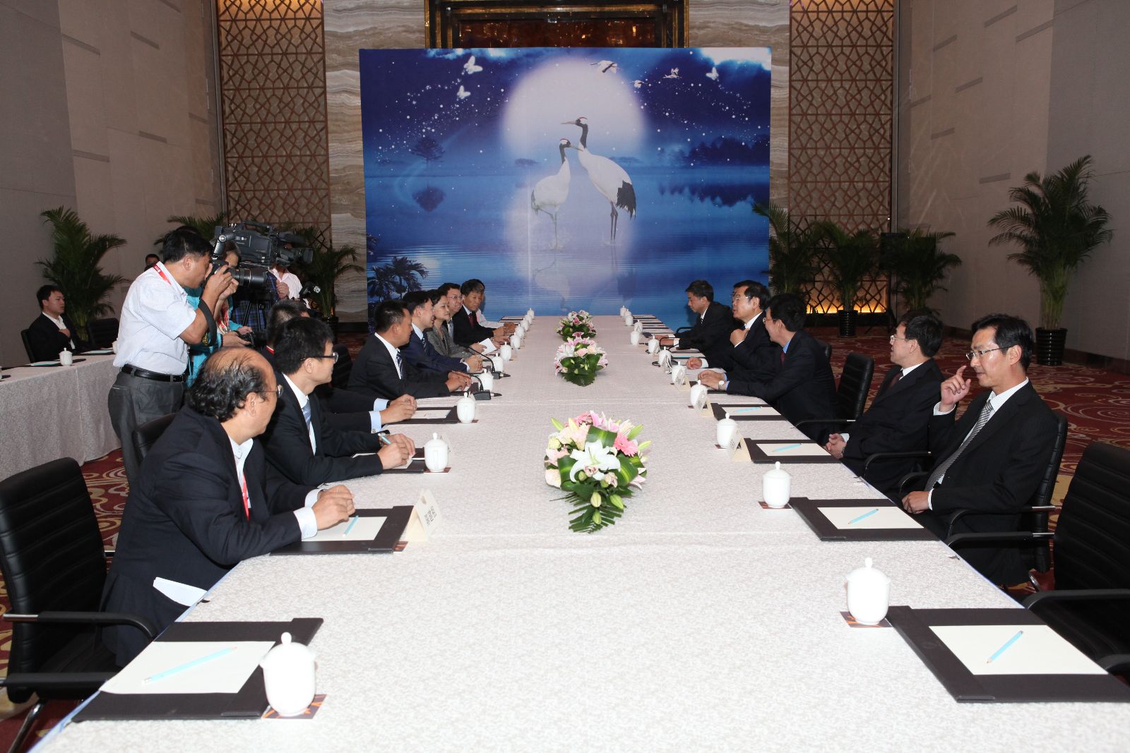 j9����վ�����й����ٷ���վ