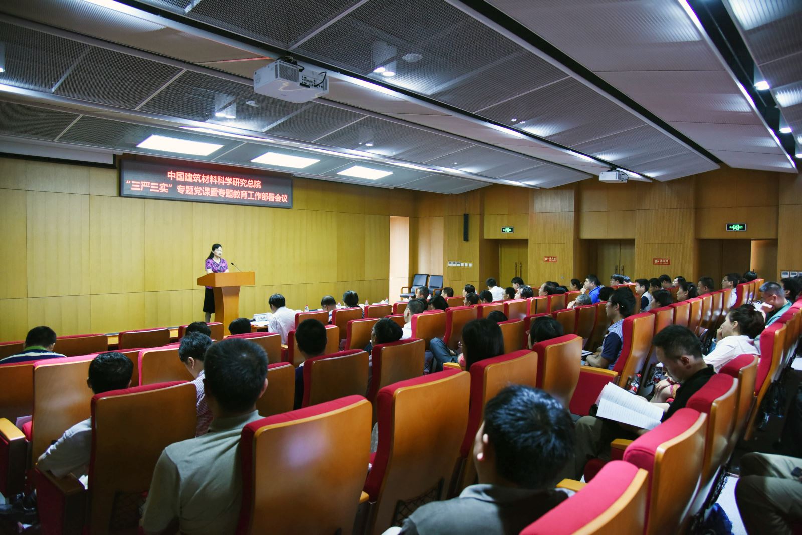 j9����վ�����й����ٷ���վ