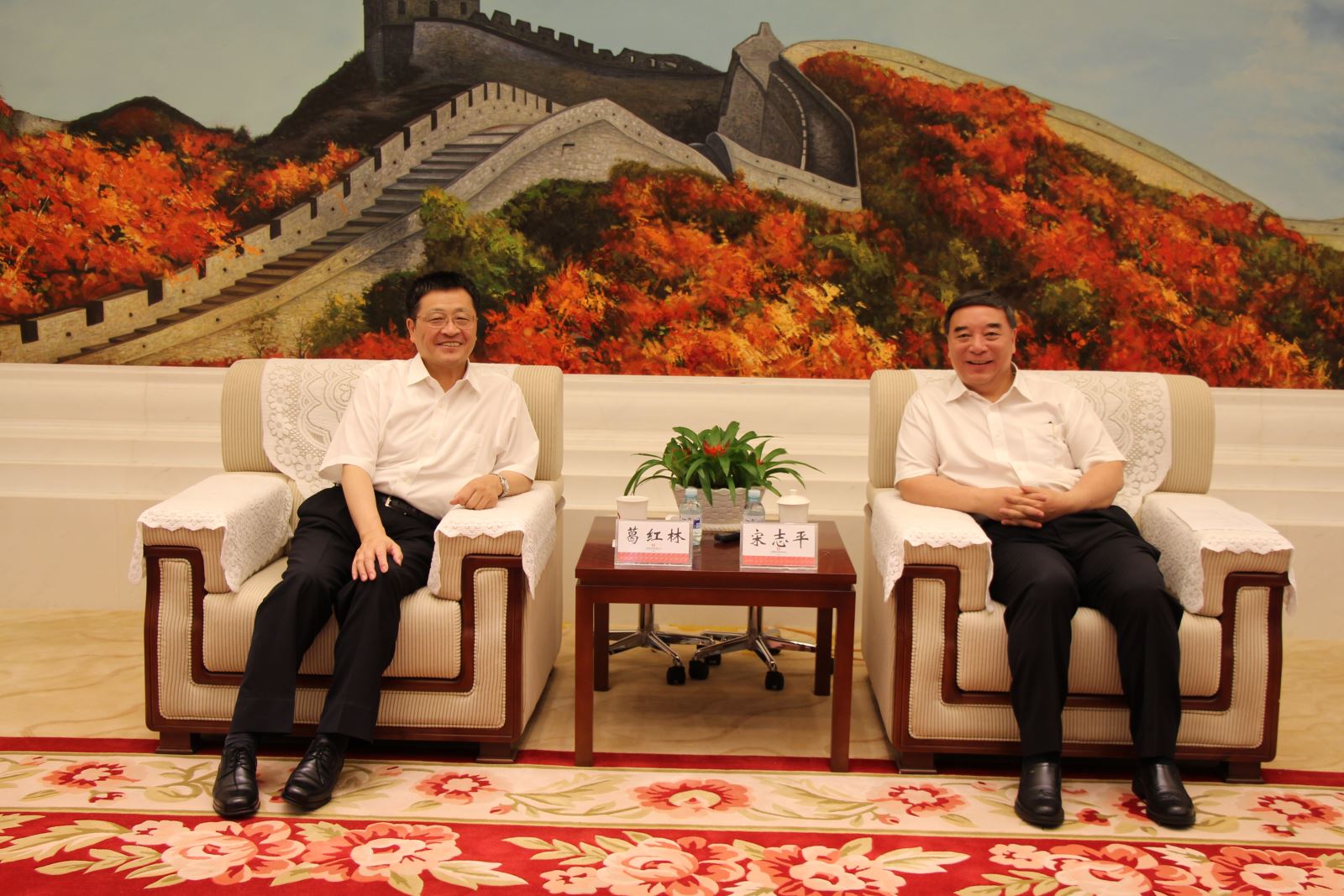 j9����վ�����й����ٷ���վ