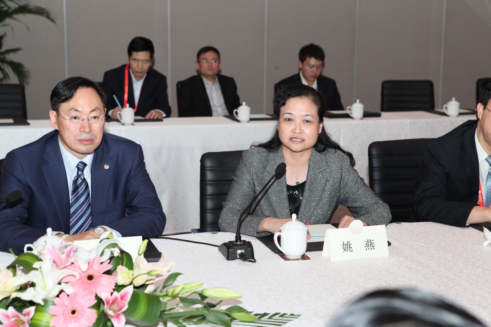 j9����վ�����й����ٷ���վ