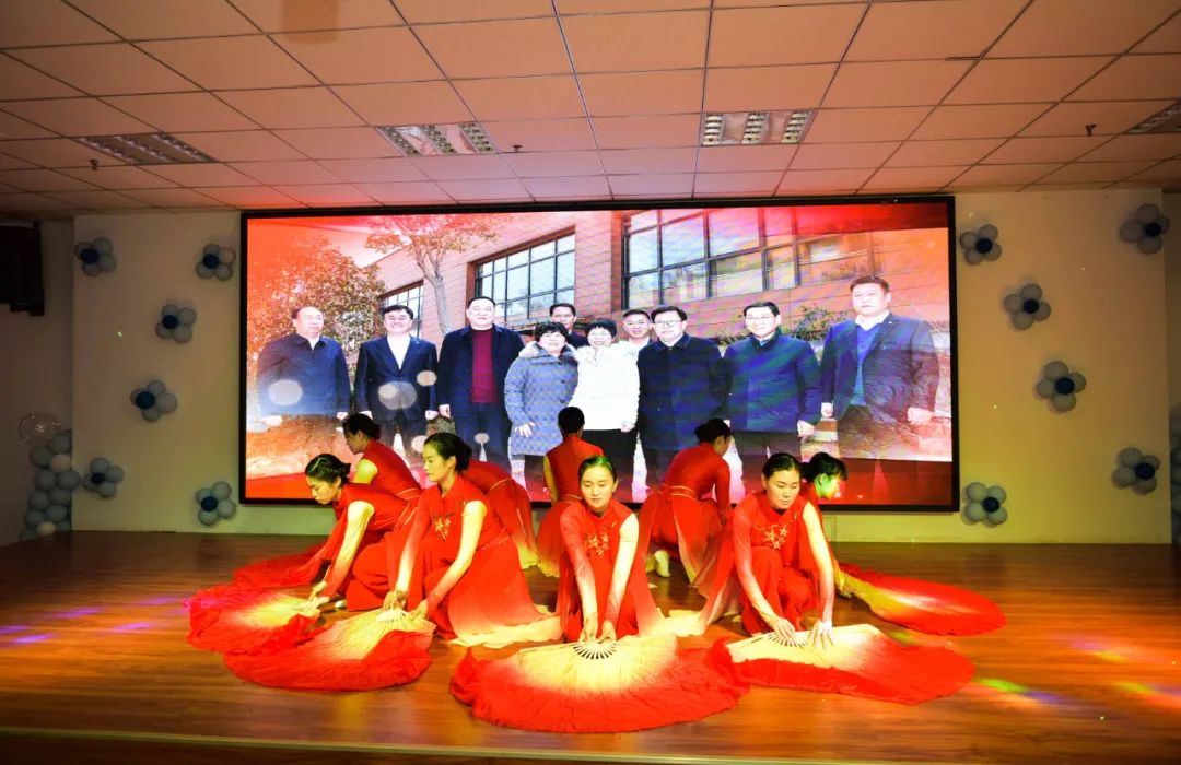 j9����վ�����й����ٷ���վ