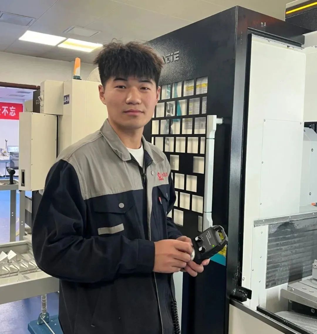 j9����վ�����й����ٷ���վ